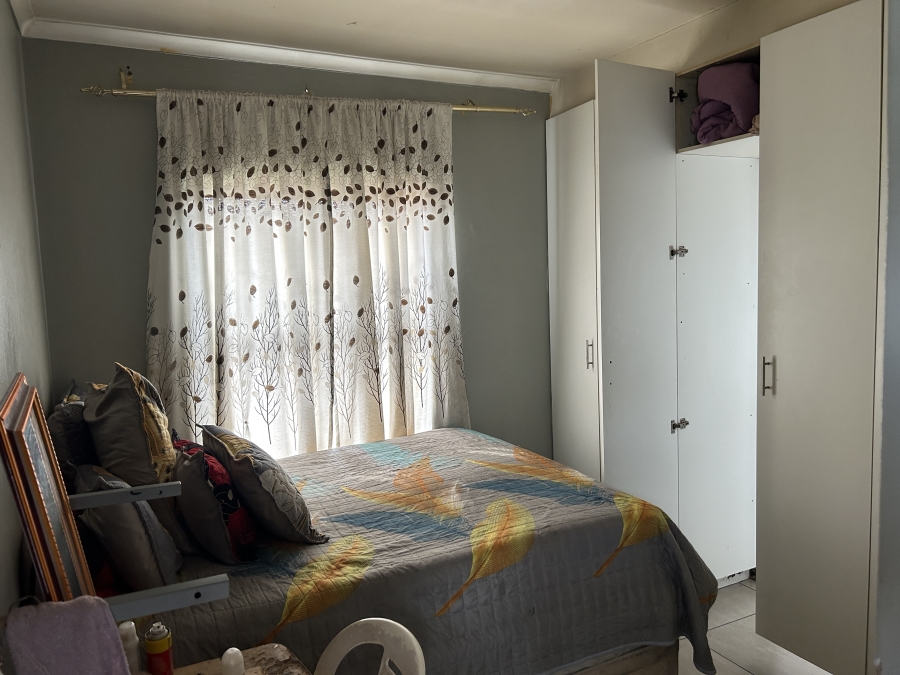 1 Bedroom Property for Sale in Sanlamhof Western Cape